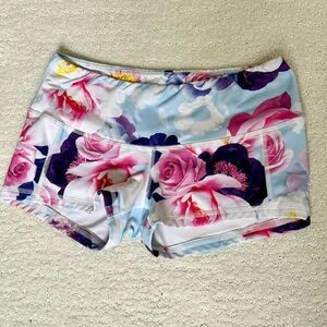 Fleo Athletic Shorts in Oasis Floral Print - Women’s US S